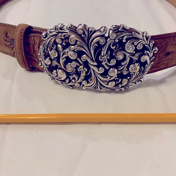 Ladies Western/ Country Style diamond leather belt - Picture 3 of 3